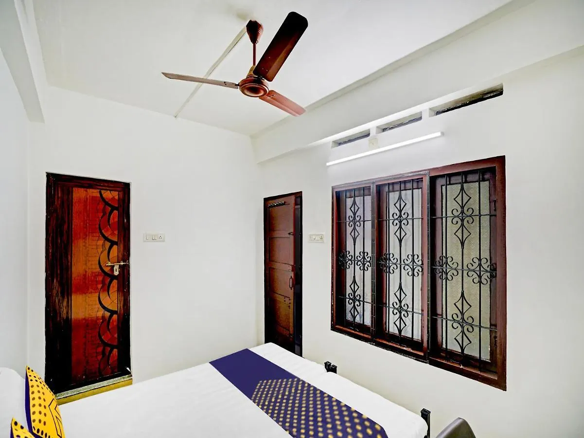 カプセルホテル Kabas Lodge Kochi